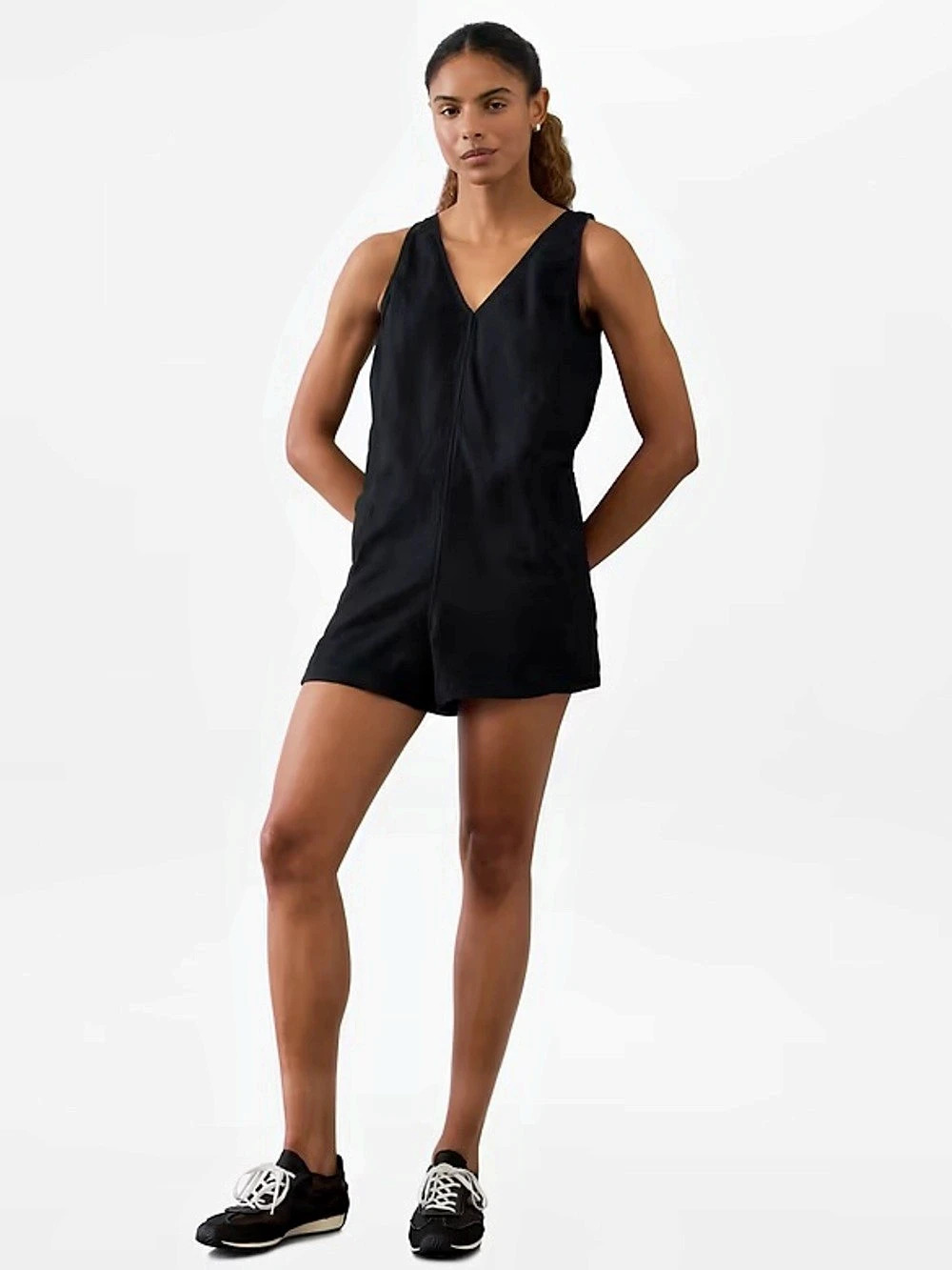 Athleta Retreat Linen Romper in Black Size XS NWT